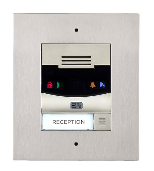 9155301CF Solo (Flush Mount) 1 Button Intercom with Camera - Brushed Nickel